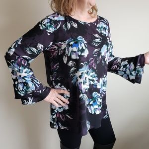 Chaus Floral Top L